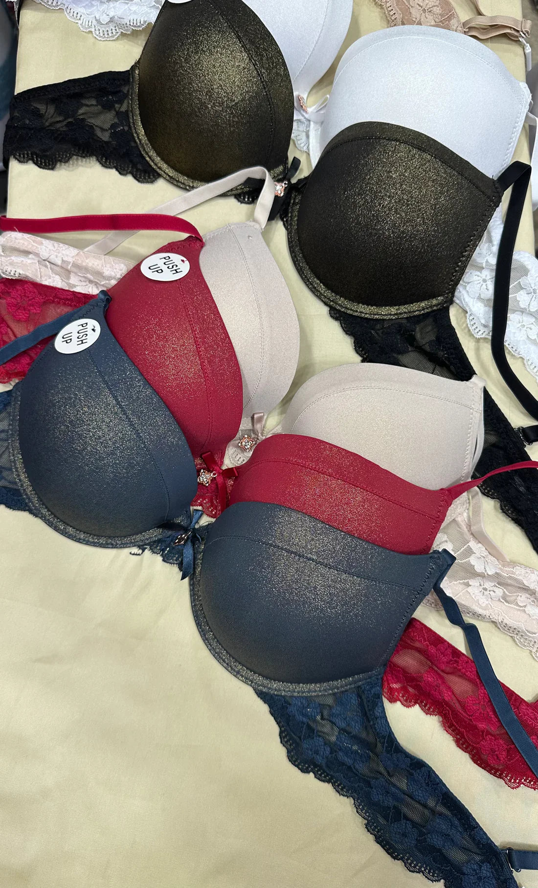 Basic T-Shirt Bra Double Padded Moon Light Seamless Bra