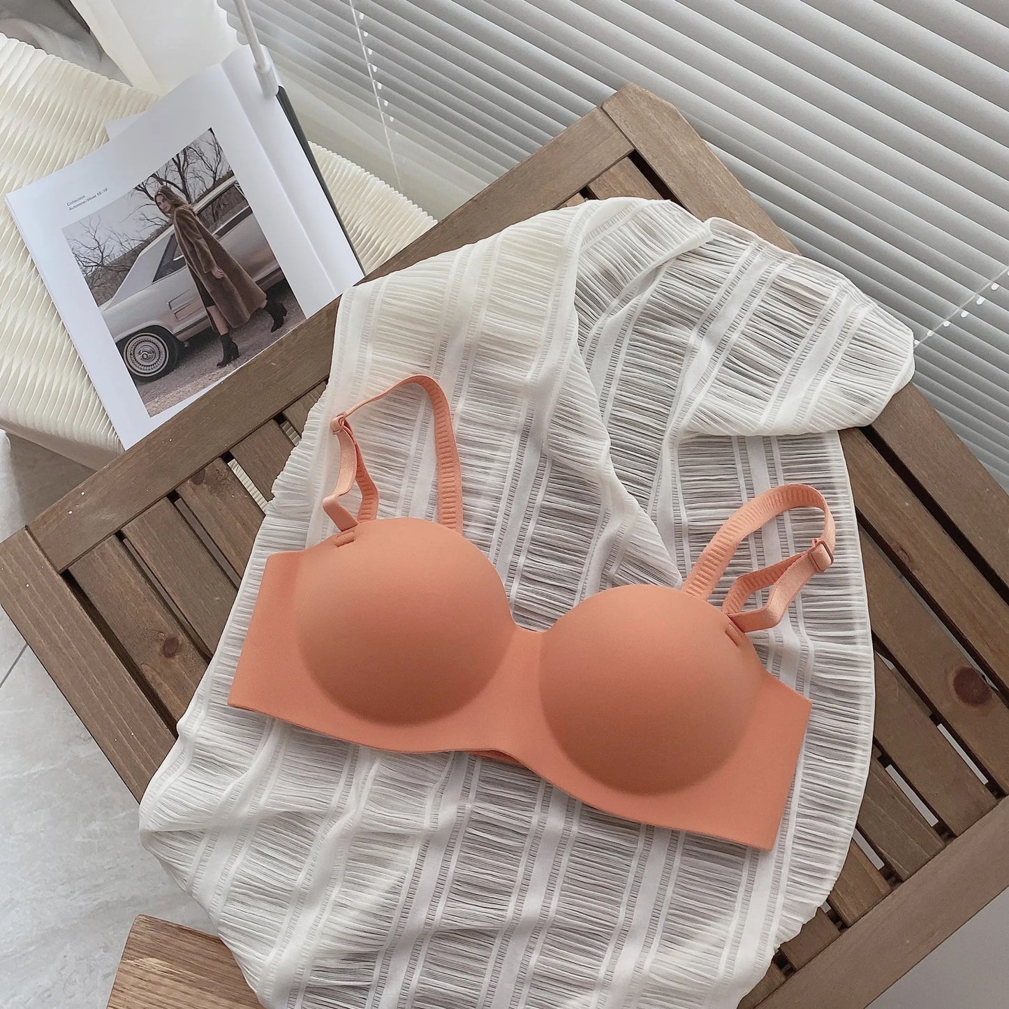 Basic Binnys Level 2 Silicon Pushup Seamless T-Shirt Bra