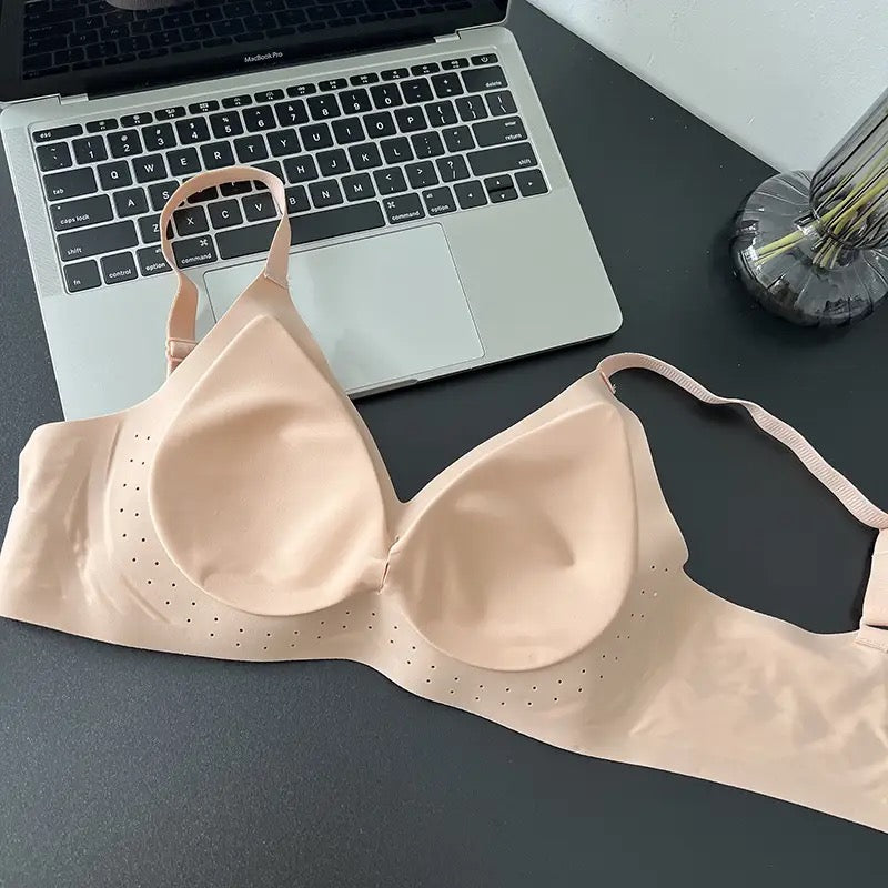 seamless t-shirt bra
