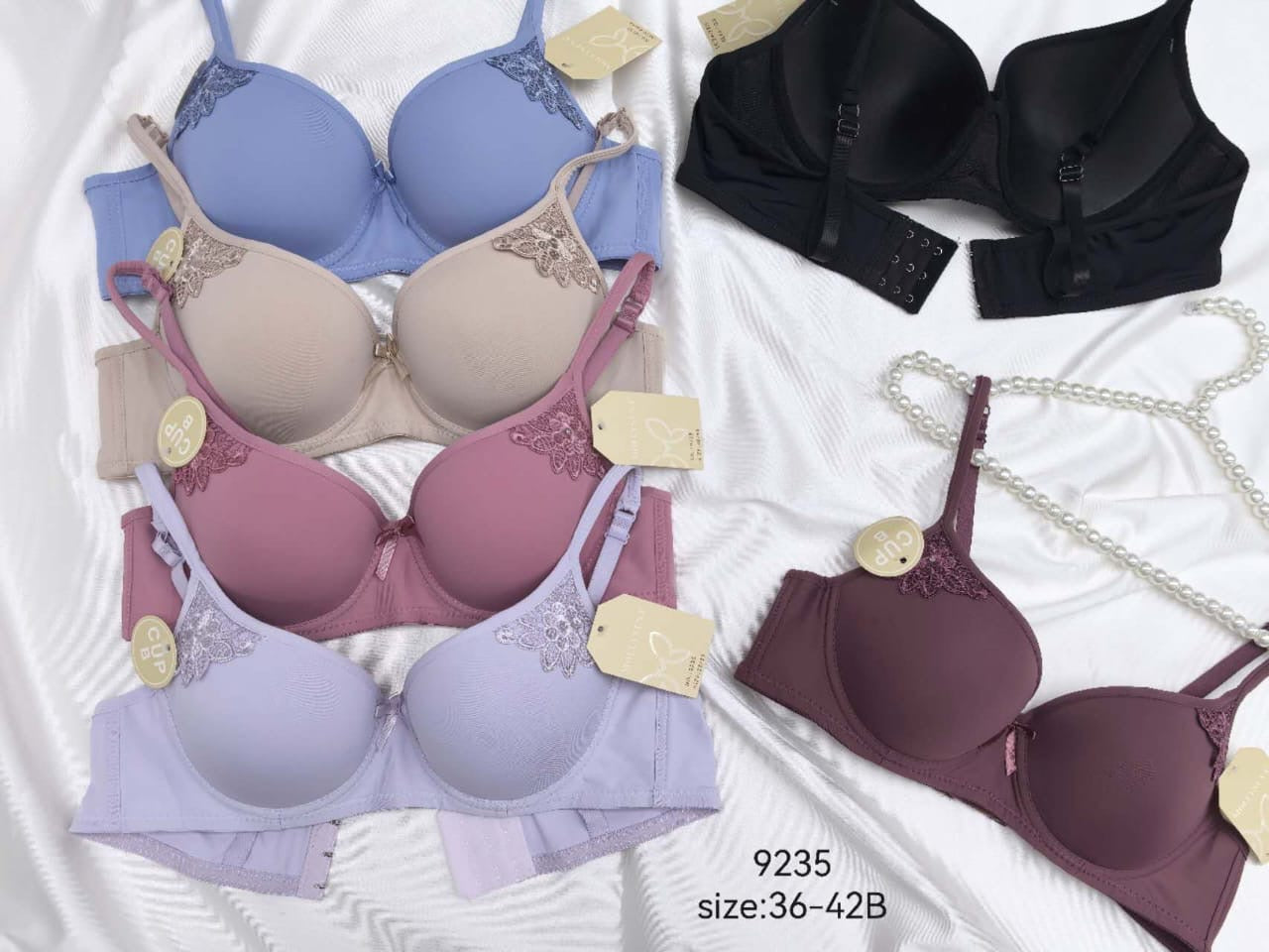 T-Shirt Bra Minimal Style Lacy Wired Bra